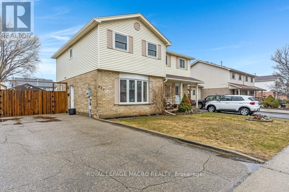 872 Elgin Street N, Waterloo, Ontario  N1R 8C2 - Photo 2 - X12922970