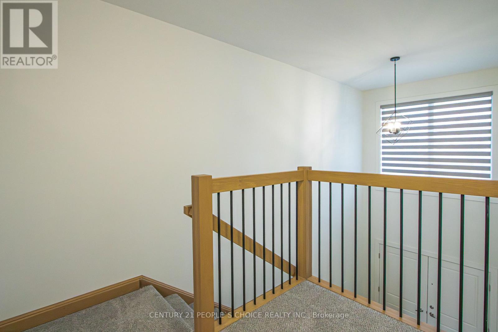 Photo 12 of 34 for 3858 Campbell Street N