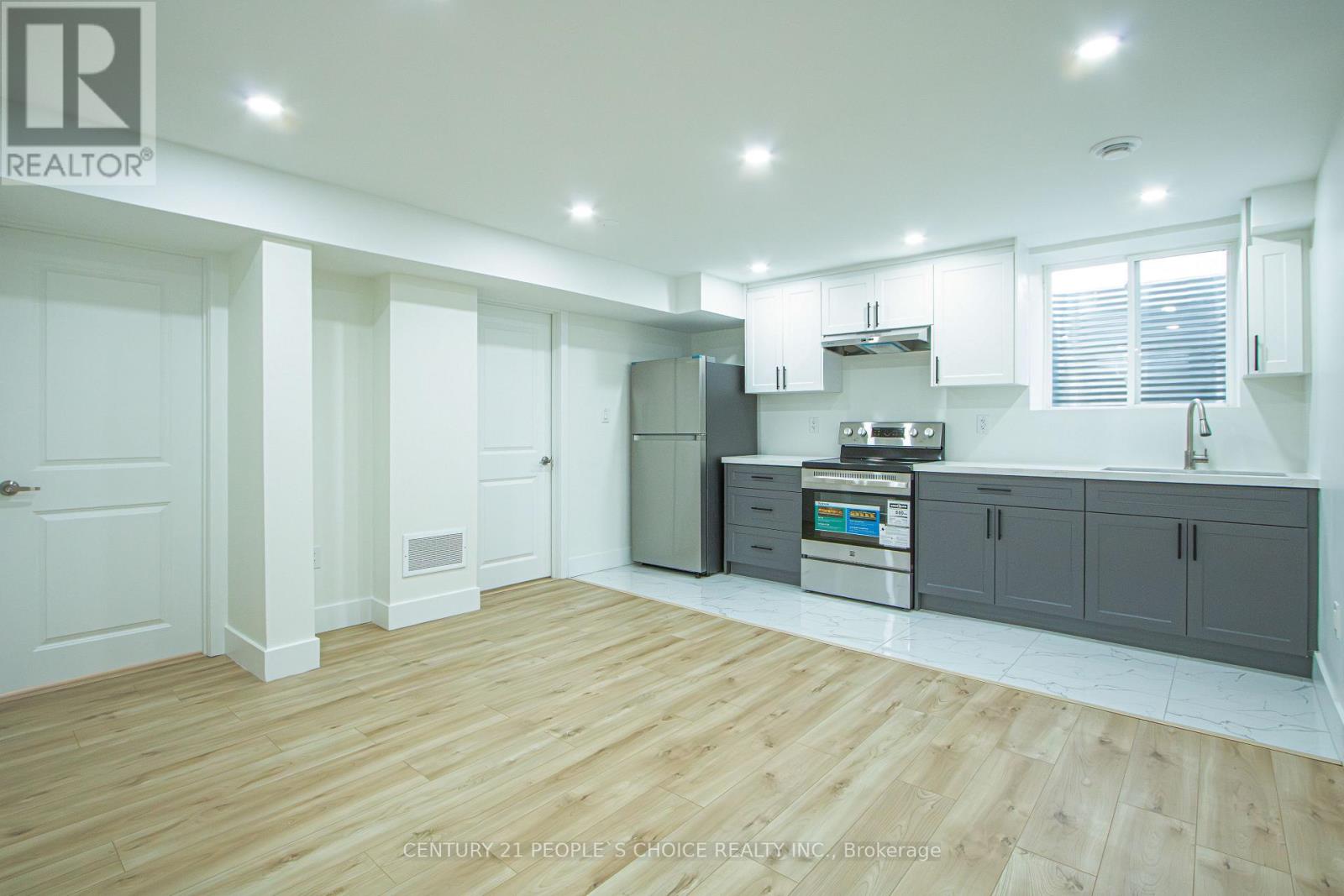 Photo 25 of 34 for 3858 Campbell Street N