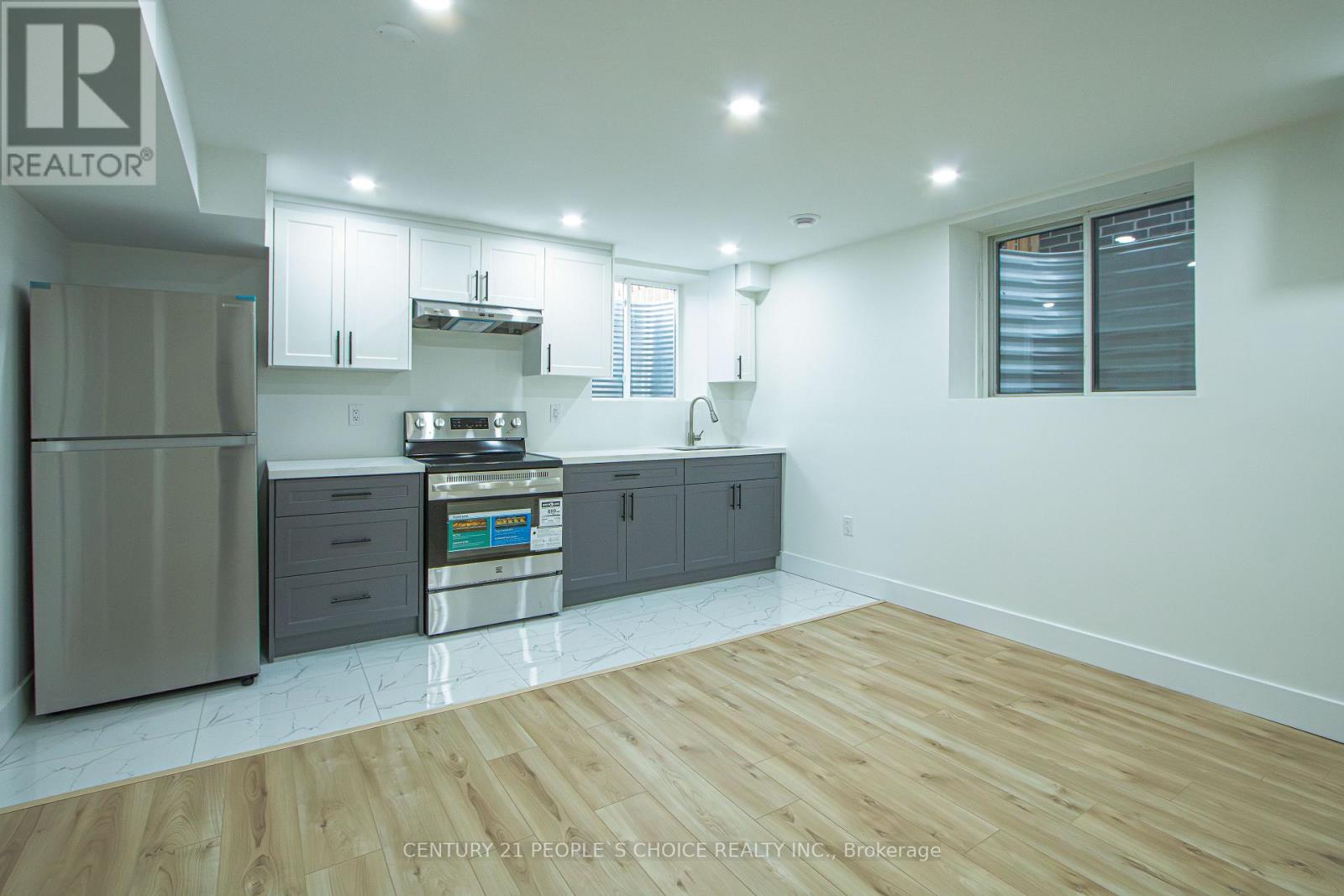 Photo 26 of 34 for 3858 Campbell Street N