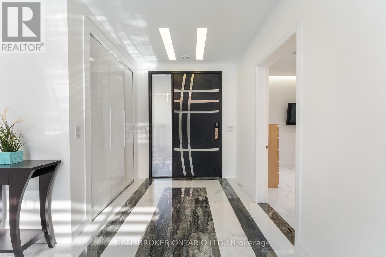 6 Campbell Farm Road, Brant, Ontario  N3T 5L6 - Photo 4 - X12923006