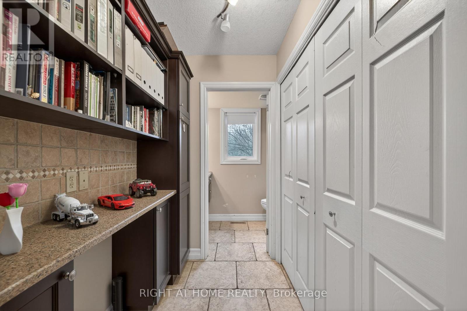 495 Jeffreybrook Close, London North, Ontario  N5X 2S5 - Photo 13 - X12923140