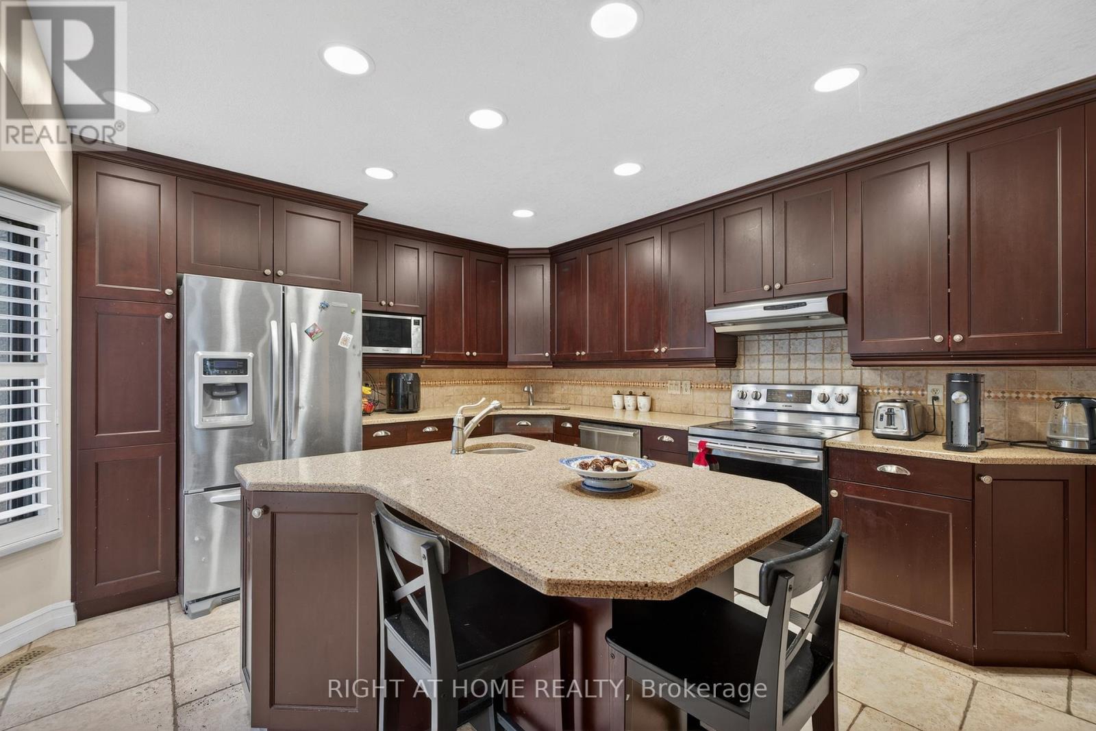 495 Jeffreybrook Close, London North, Ontario  N5X 2S5 - Photo 22 - X12923140