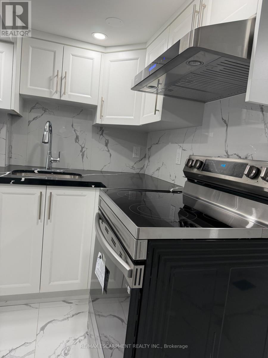 Lower - 276 Belmoral Avenue N, Hamilton, Ontario  L8L 7S4 - Photo 6 - X12923148