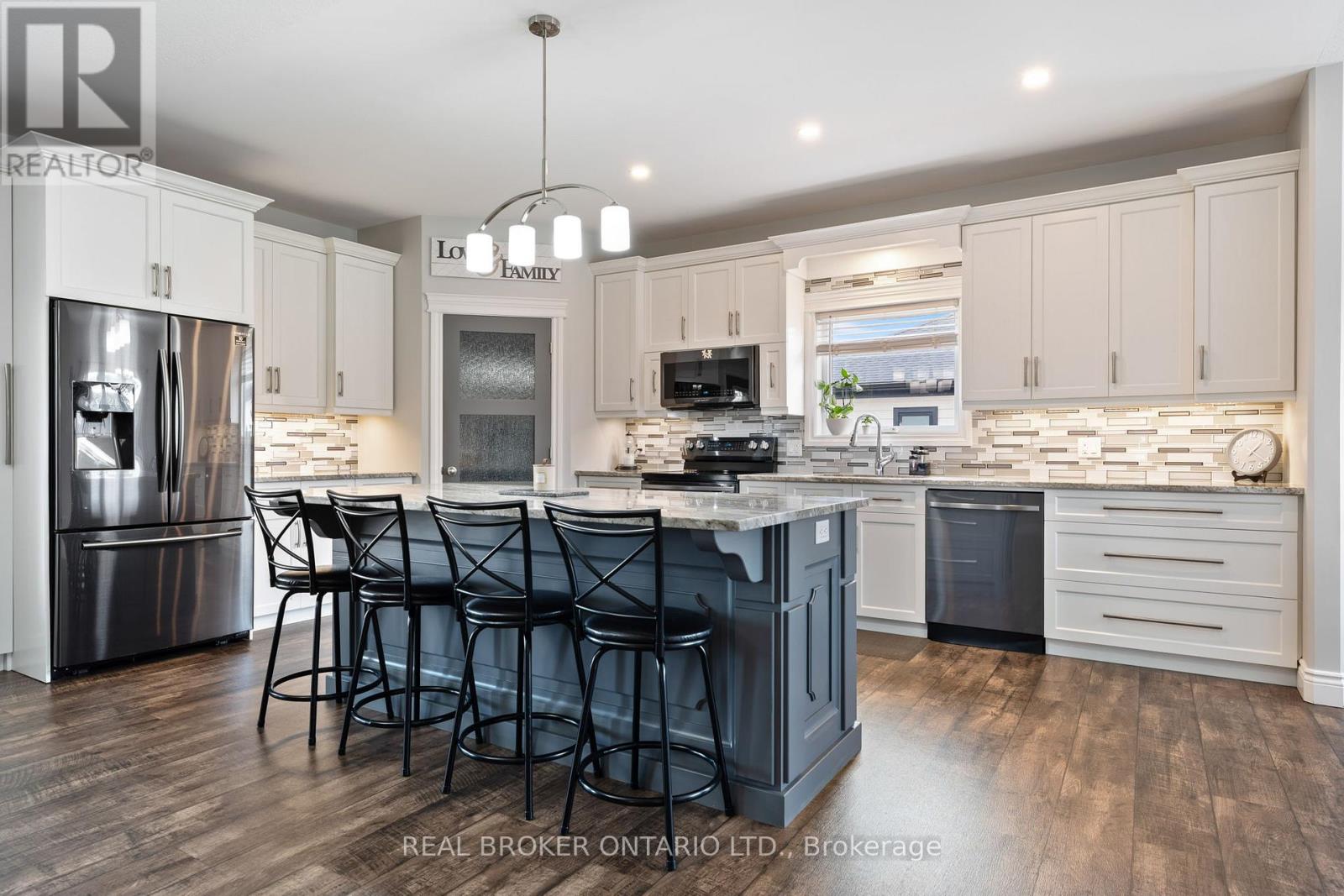 11721 Plank Road, Bayham, Ontario  N0J 1H0 - Photo 7 - X12923156