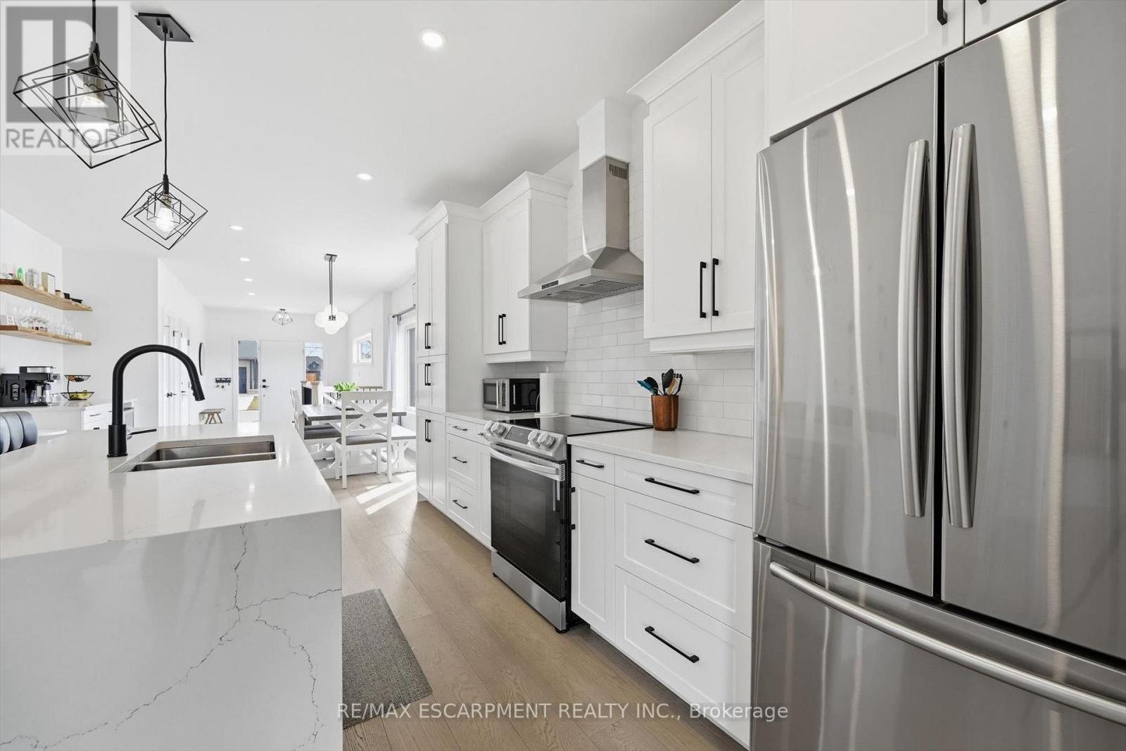 4 Harvard Court, Welland, Ontario  L3B 6E7 - Photo 13 - X12923188