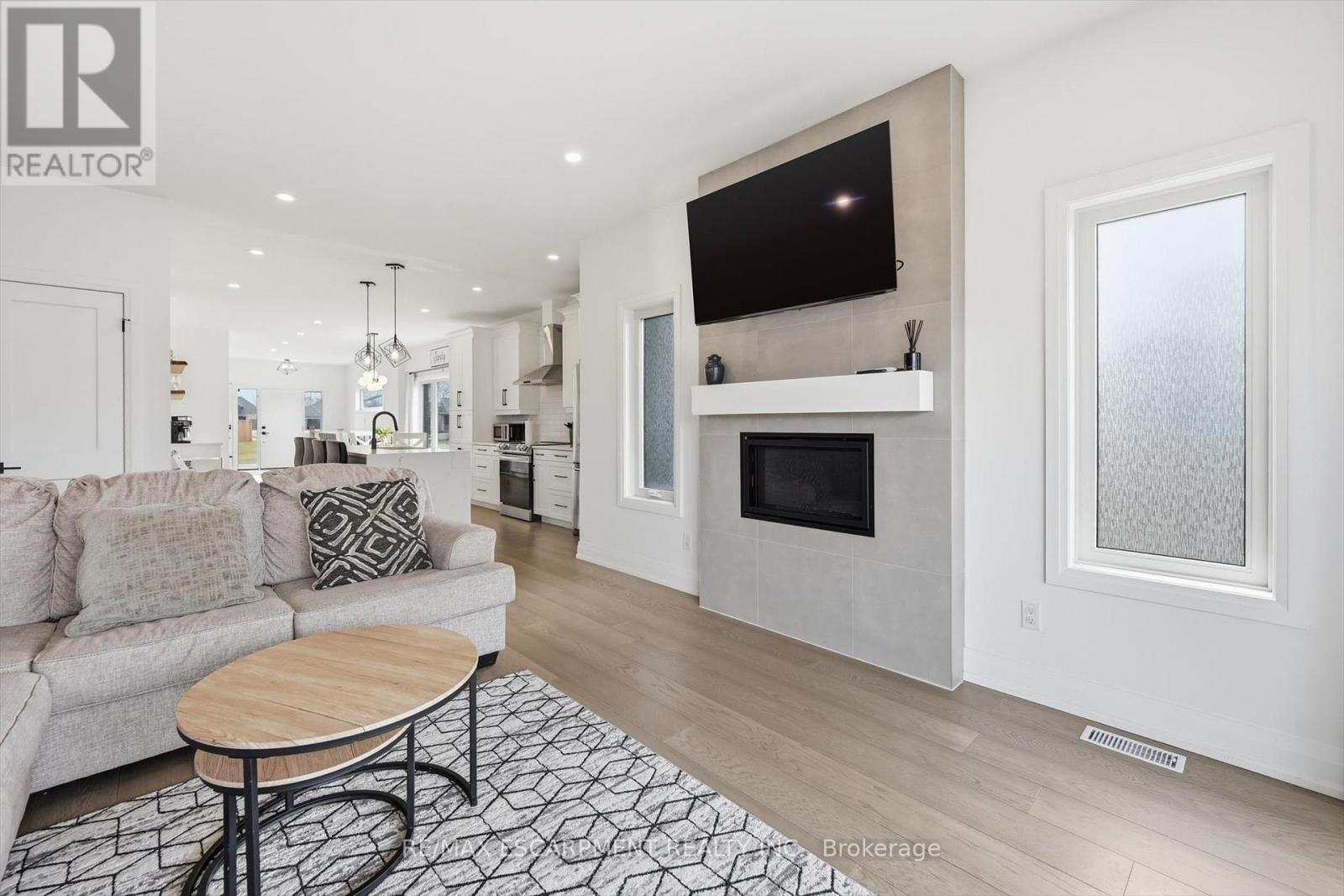 4 Harvard Court, Welland, Ontario  L3B 6E7 - Photo 19 - X12923188