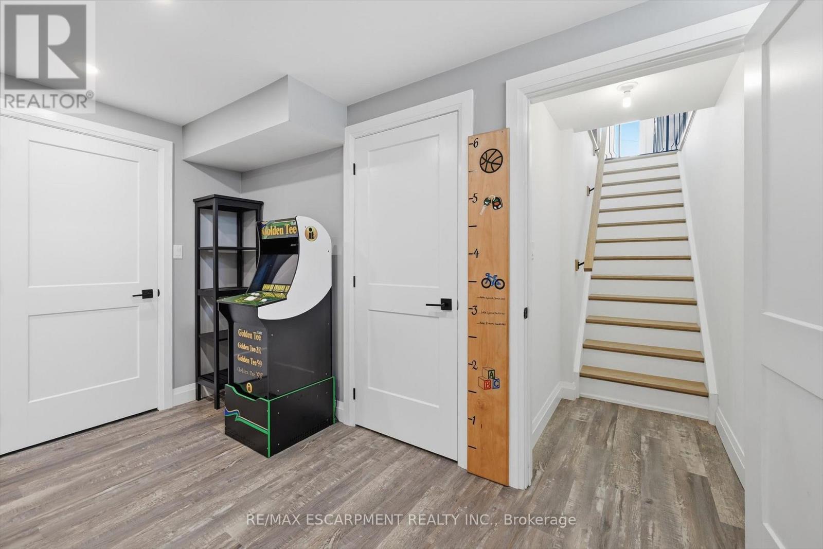 4 Harvard Court, Welland, Ontario  L3B 6E7 - Photo 30 - X12923188