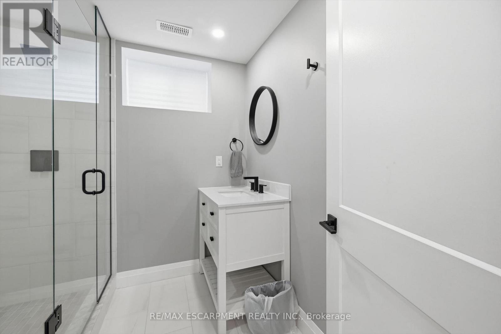 4 Harvard Court, Welland, Ontario  L3B 6E7 - Photo 33 - X12923188