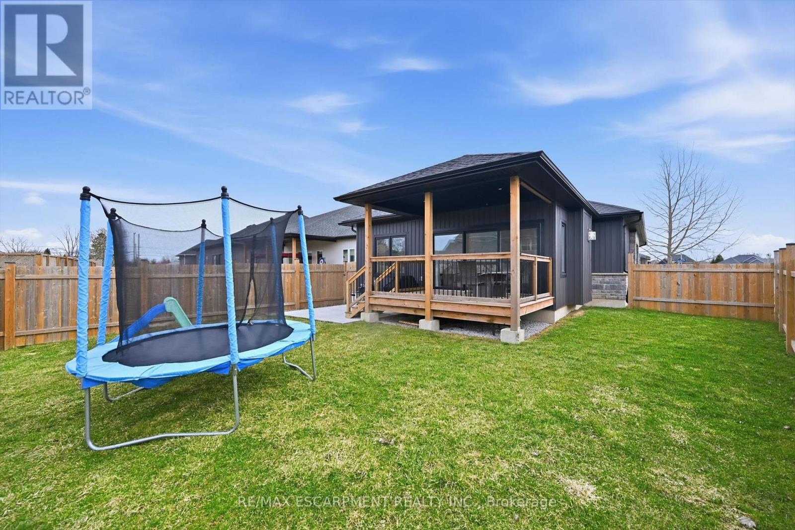 4 Harvard Court, Welland, Ontario  L3B 6E7 - Photo 45 - X12923188