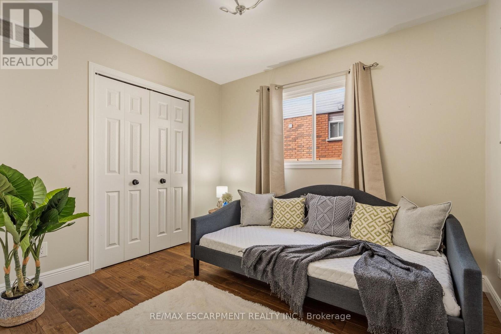 25 Linington Trail, Hamilton, Ontario  L9H 7A3 - Photo 16 - X12923216