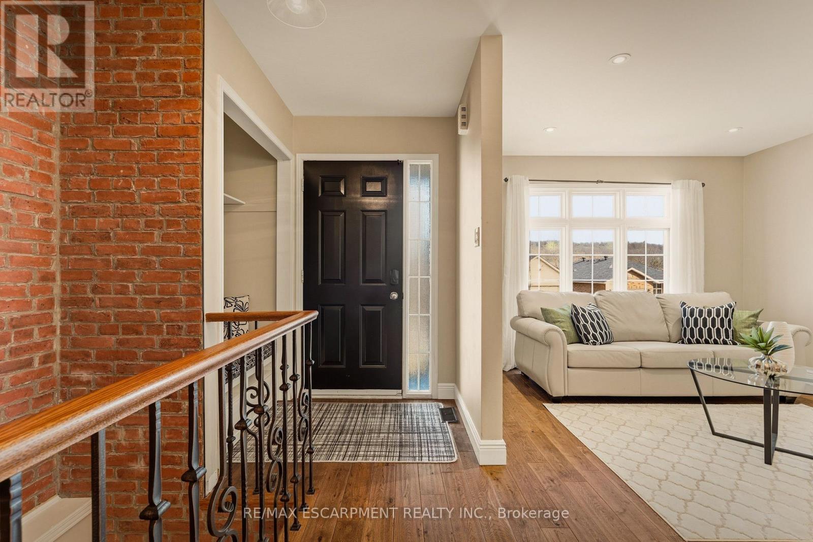 25 Linington Trail, Hamilton, Ontario  L9H 7A3 - Photo 2 - X12923216