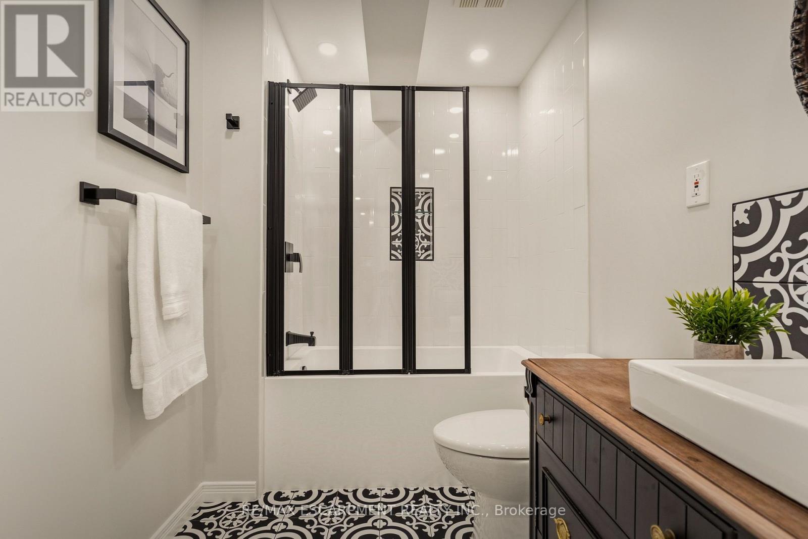 25 Linington Trail, Hamilton, Ontario  L9H 7A3 - Photo 27 - X12923216