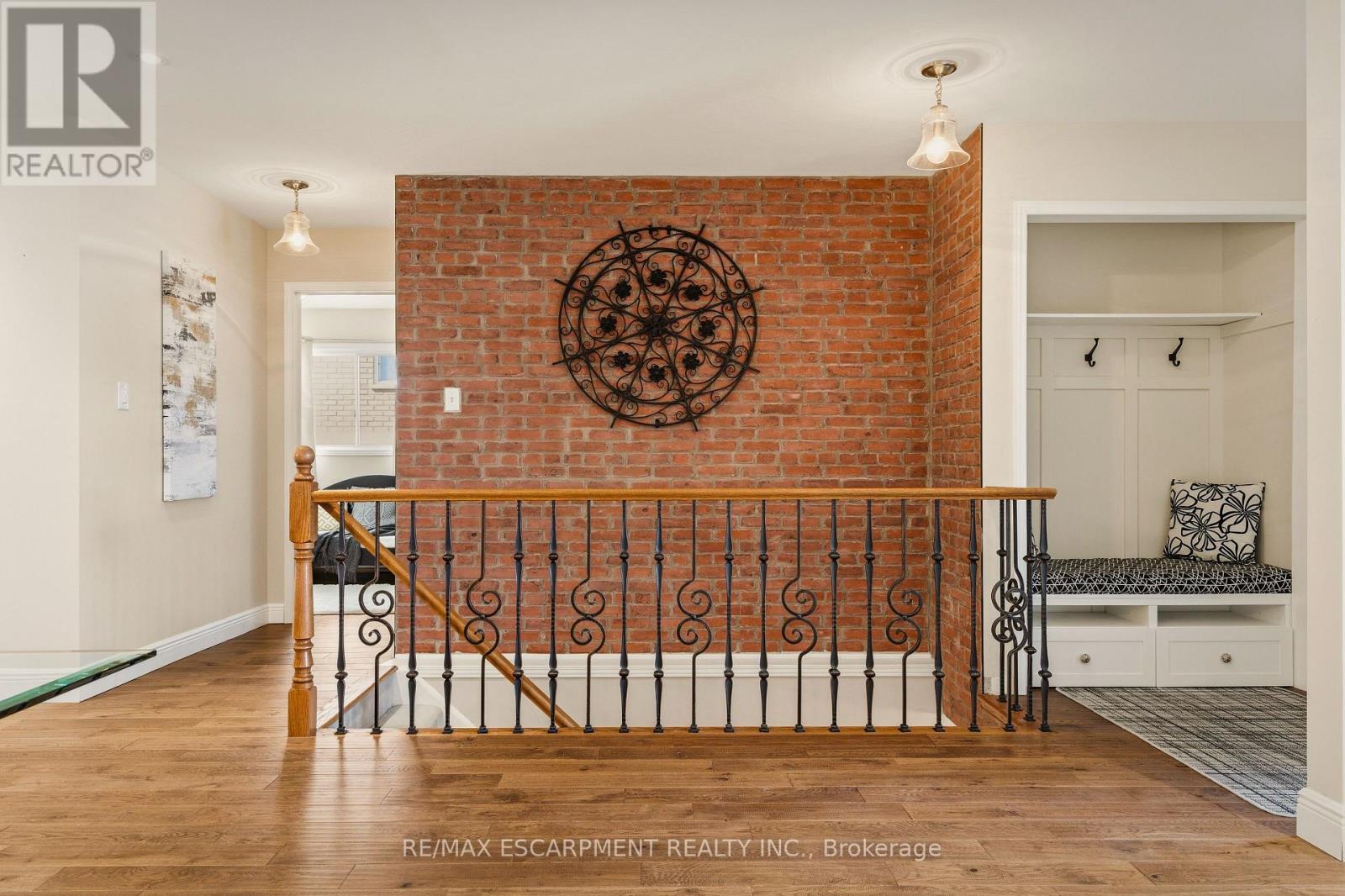 25 Linington Trail, Hamilton, Ontario  L9H 7A3 - Photo 6 - X12923216