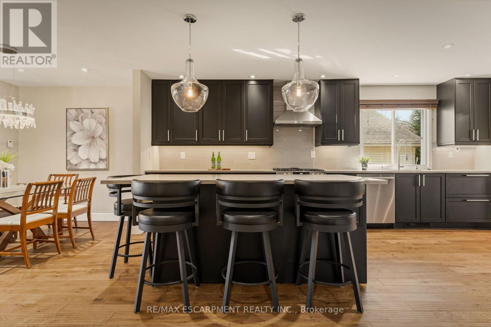 25 Linington Trail, Hamilton, Ontario  L9H 7A3 - Photo 9 - X12923216