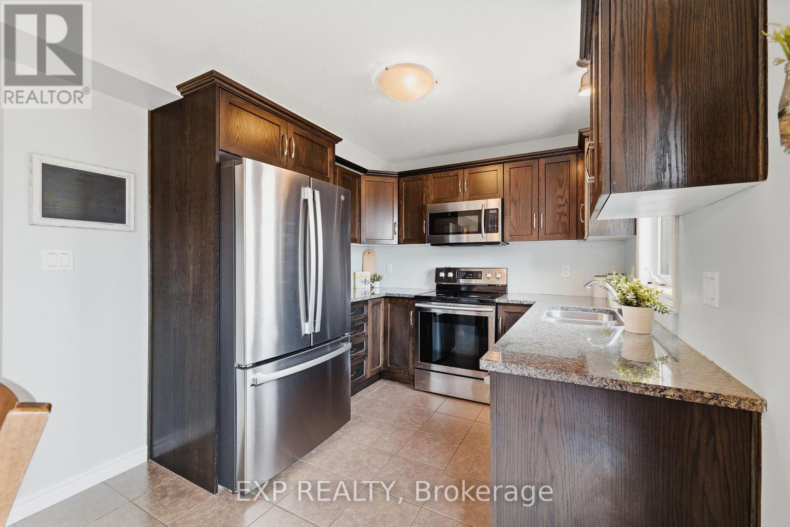 18 Mcguire Lane, Woolwich, Ontario  N3B 0B6 - Photo 13 - X12923234