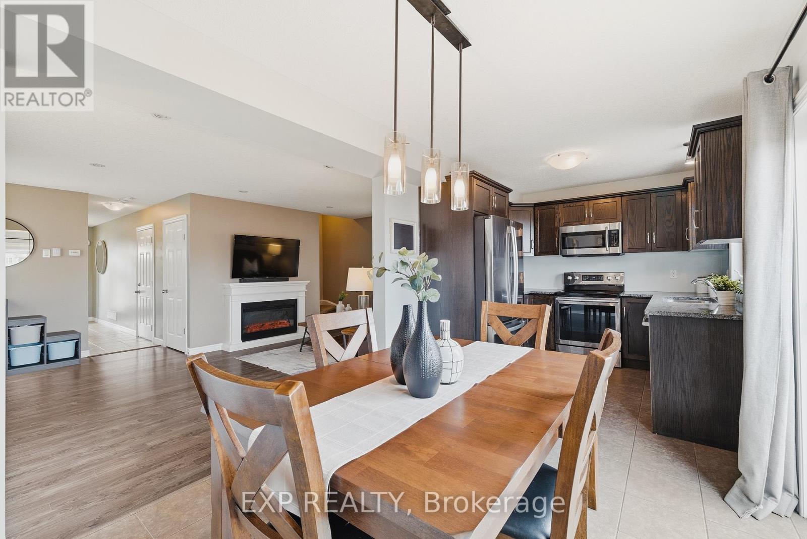 18 Mcguire Lane, Woolwich, Ontario  N3B 0B6 - Photo 6 - X12923234