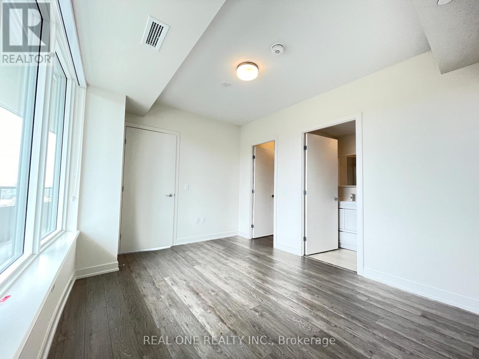 917 - 212 King William Street, Hamilton, Ontario  L8R 0A6 - Photo 10 - X12923248