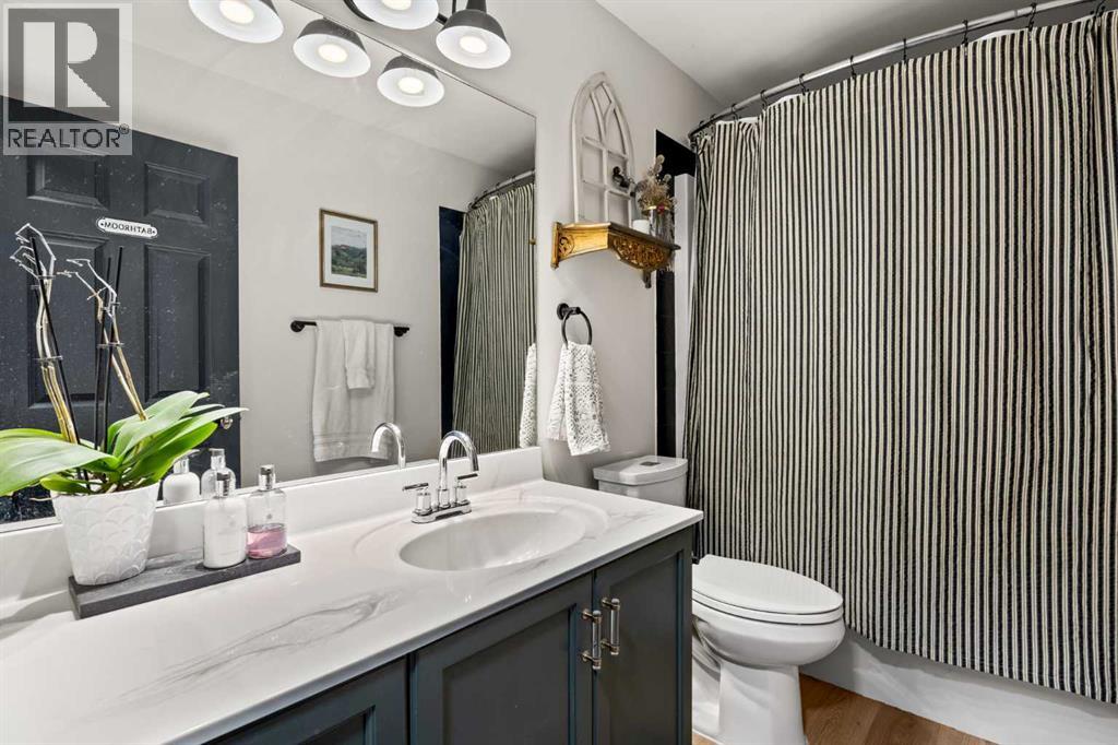 110 West Lakeview Crescent, Chestermere, Alberta  T1X 1P0 - Photo 38 - A2283487