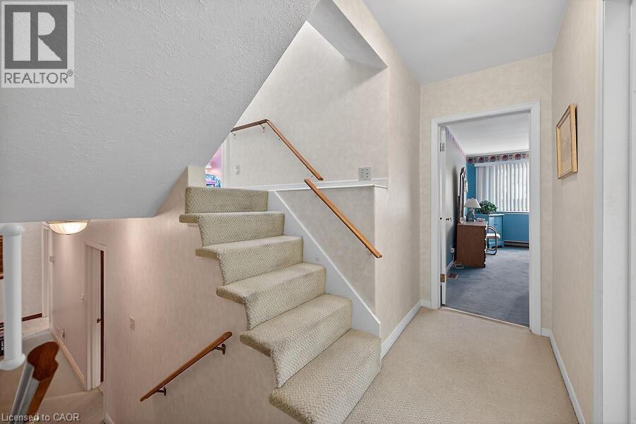 9 Daleview Court, Hamilton, Ontario  L8S 3L9 - Photo 21 - 40792294