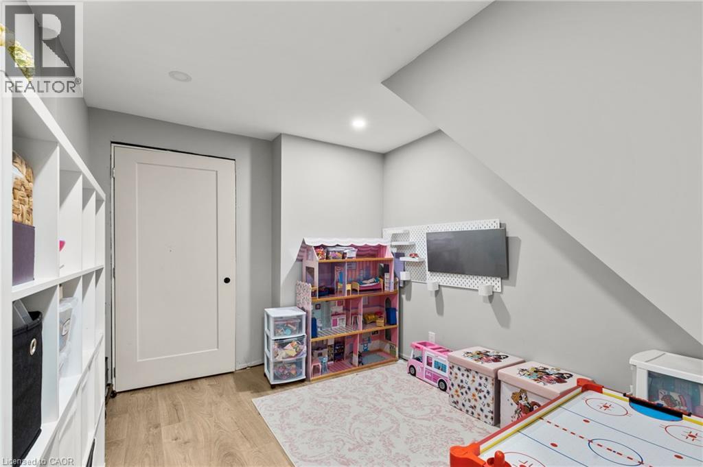 136 Hatt Court, Milton, Ontario  L9E 1G7 - Photo 36 - 40808087