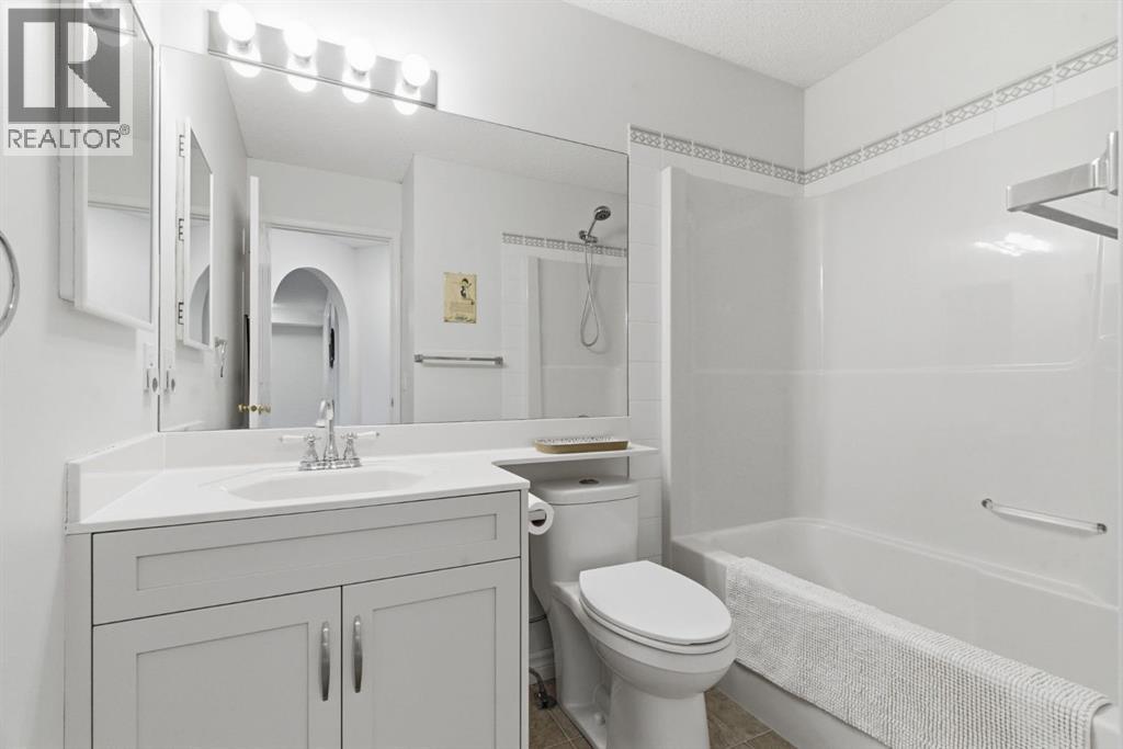 3611 Douglas Ridge Boulevard Se, Calgary, Alberta  T2Z 3B1 - Photo 35 - A2295443