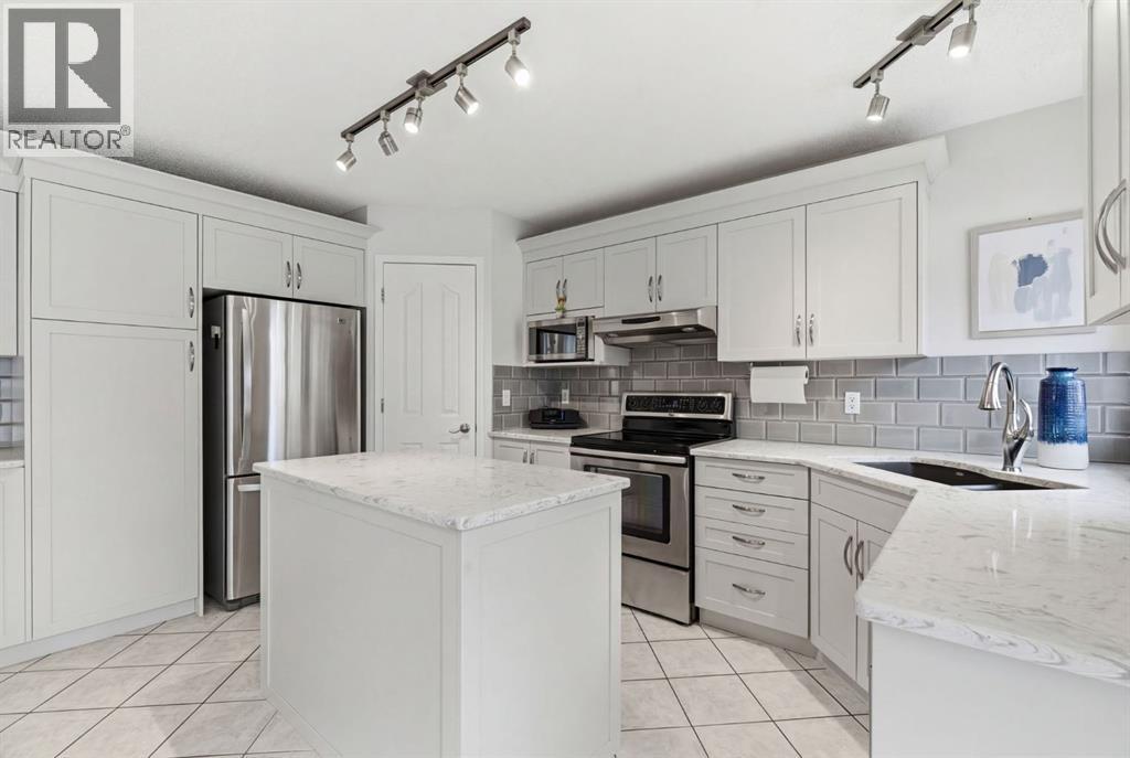 3611 Douglas Ridge Boulevard Se, Calgary, Alberta  T2Z 3B1 - Photo 11 - A2295443