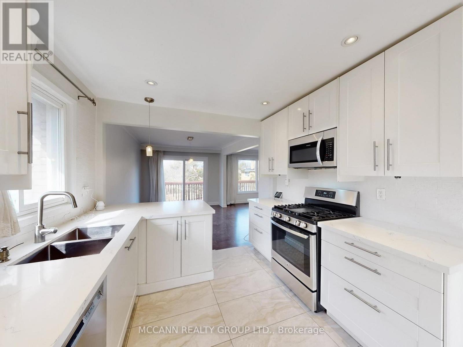 65 Bellbury Crescent, Toronto, Ontario  M2J 2J9 - Photo 16 - C12822560