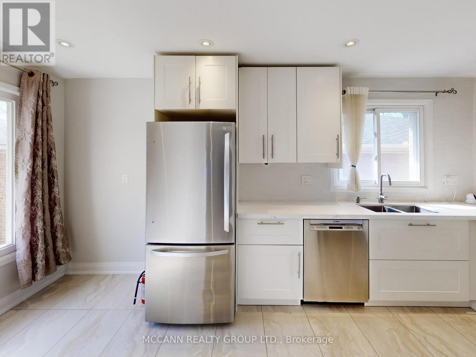 65 Bellbury Crescent, Toronto, Ontario  M2J 2J9 - Photo 13 - C12822560