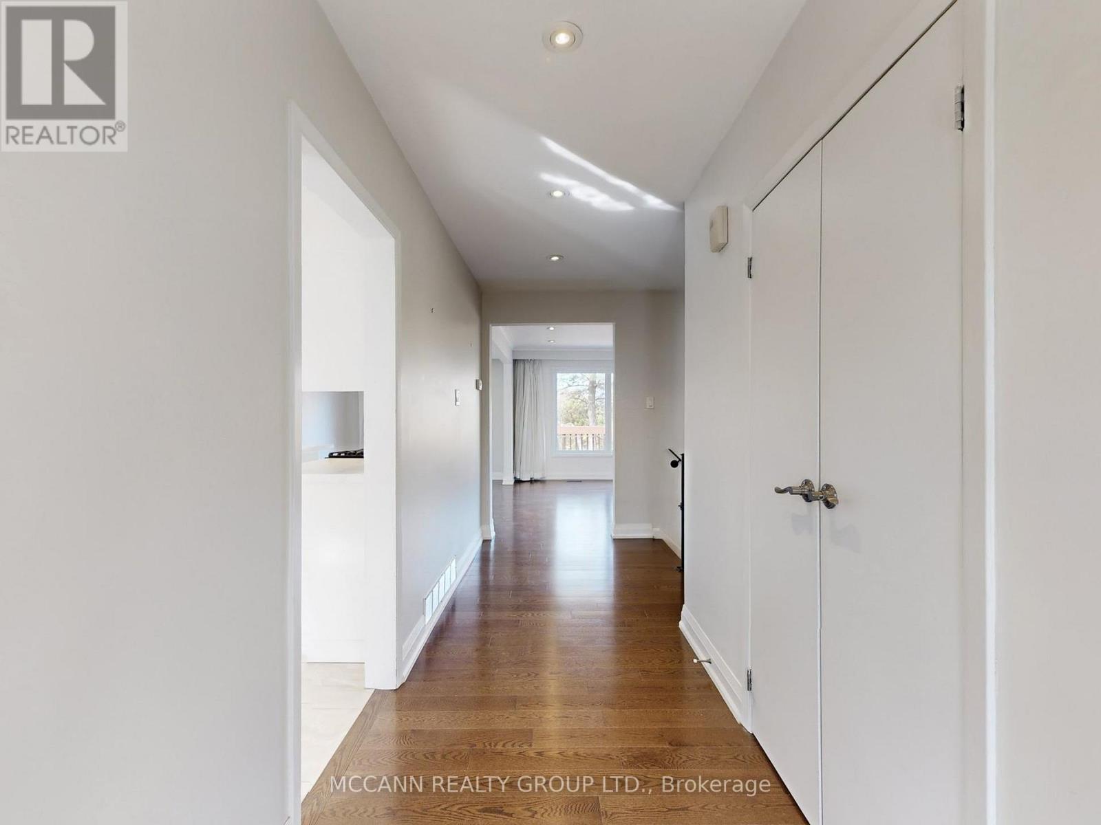 65 Bellbury Crescent, Toronto, Ontario  M2J 2J9 - Photo 5 - C12822560