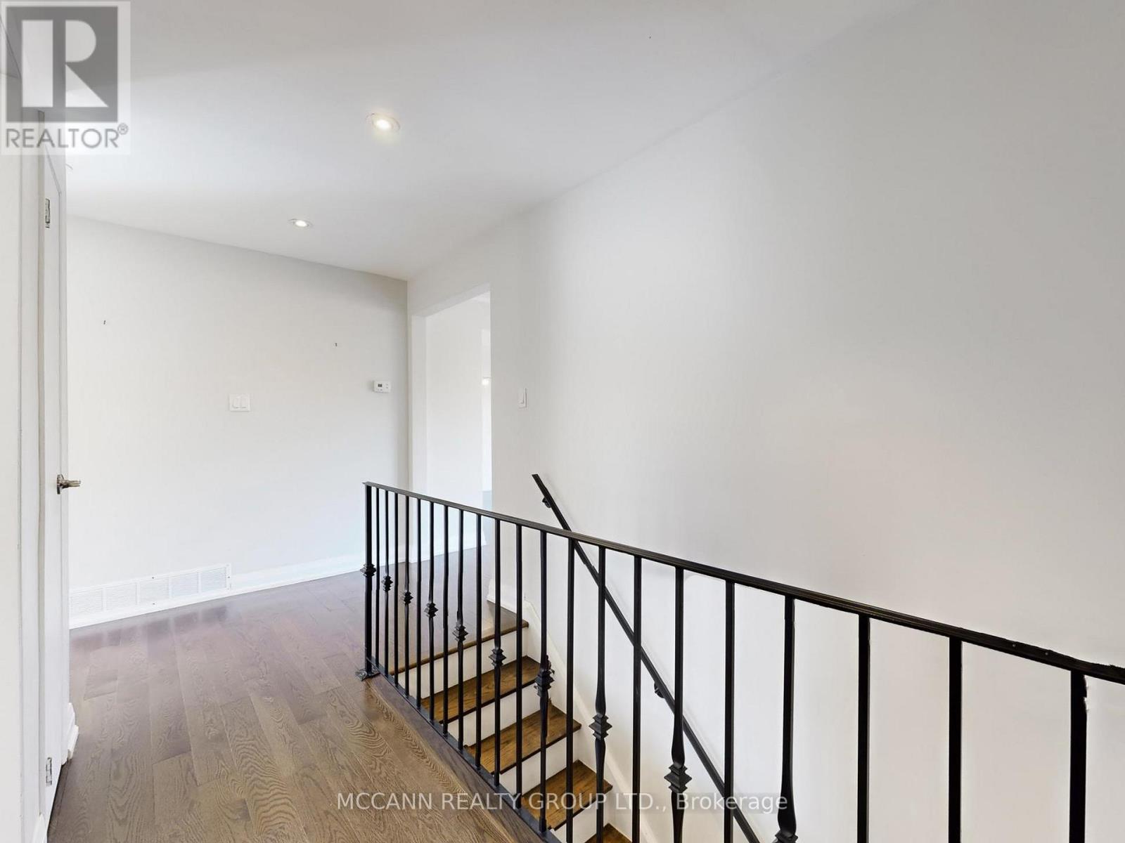 65 Bellbury Crescent, Toronto, Ontario  M2J 2J9 - Photo 7 - C12822560