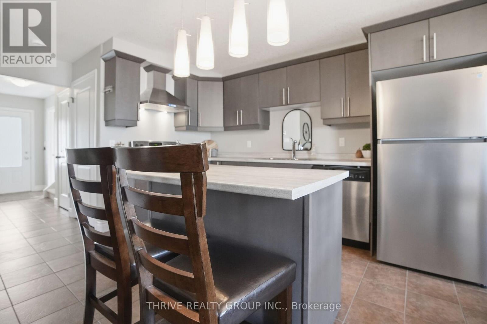 33 Abbott Street, Strathroy-Caradoc, Ontario  N7G 0B6 - Photo 13 - X12908522