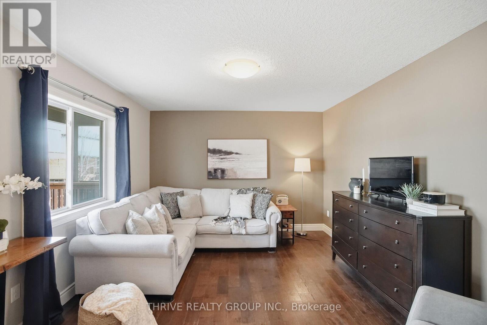 33 Abbott Street, Strathroy-Caradoc, Ontario  N7G 0B6 - Photo 17 - X12908522