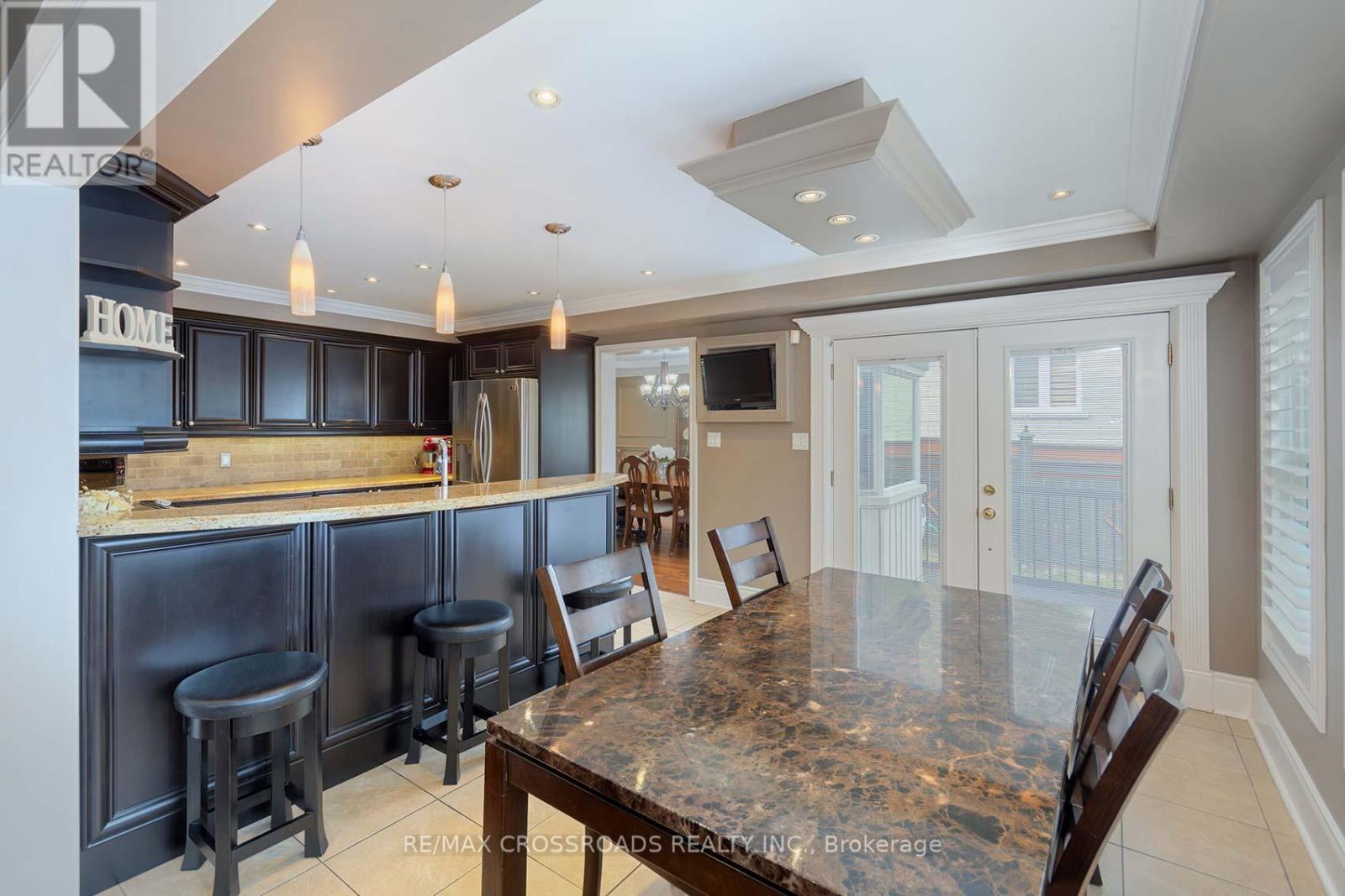 1703 Rockwood Drive, Pickering, Ontario  L1V 6R3 - Photo 13 - E12920608