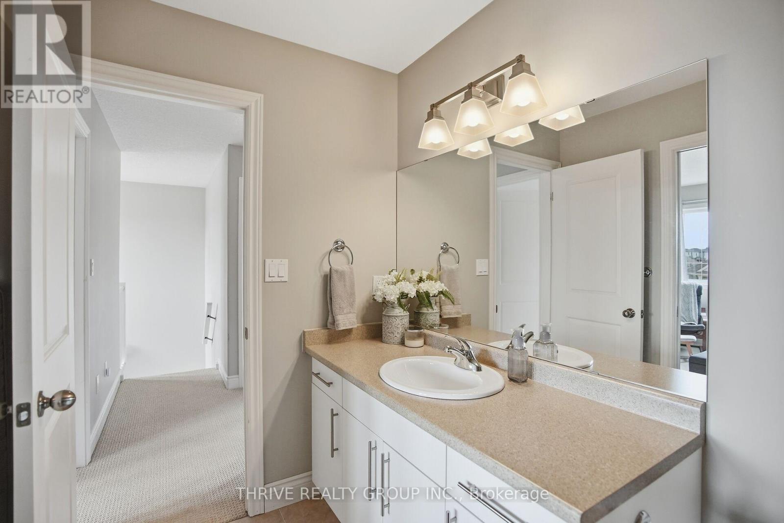 33 Abbott Street, Strathroy-Caradoc, Ontario  N7G 0B6 - Photo 30 - X12908522