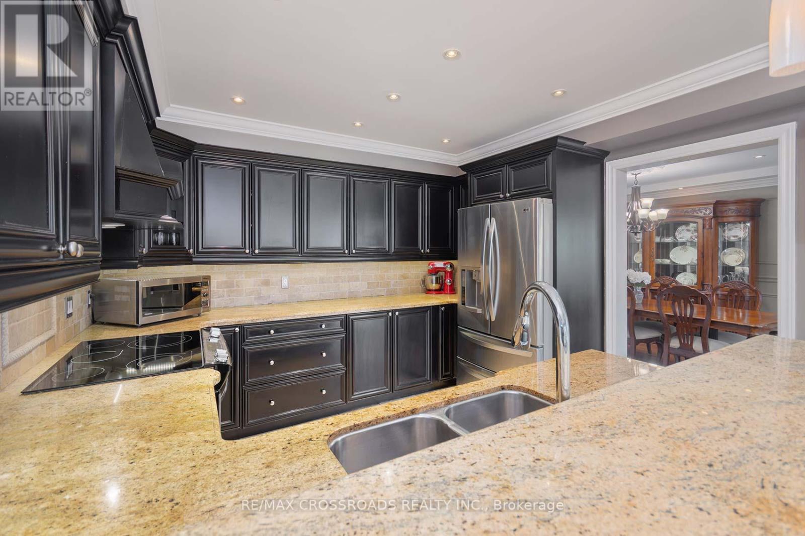 1703 Rockwood Drive, Pickering, Ontario  L1V 6R3 - Photo 11 - E12920608