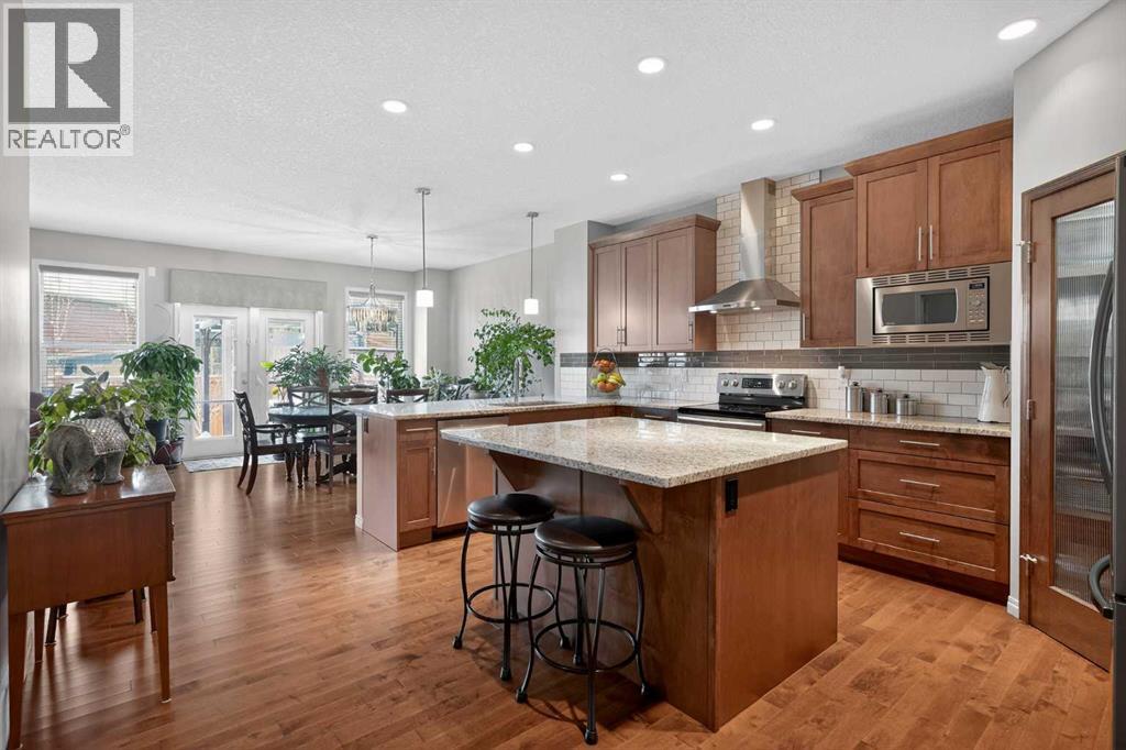 24 Legacy Landing, Calgary, Alberta  T2X 2E5 - Photo 3 - A2294931