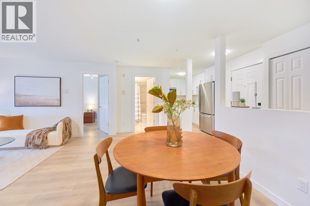 313 855 W 16th Street, North Vancouver, British Columbia  V7P 1R2 - Photo 8 - R3103877