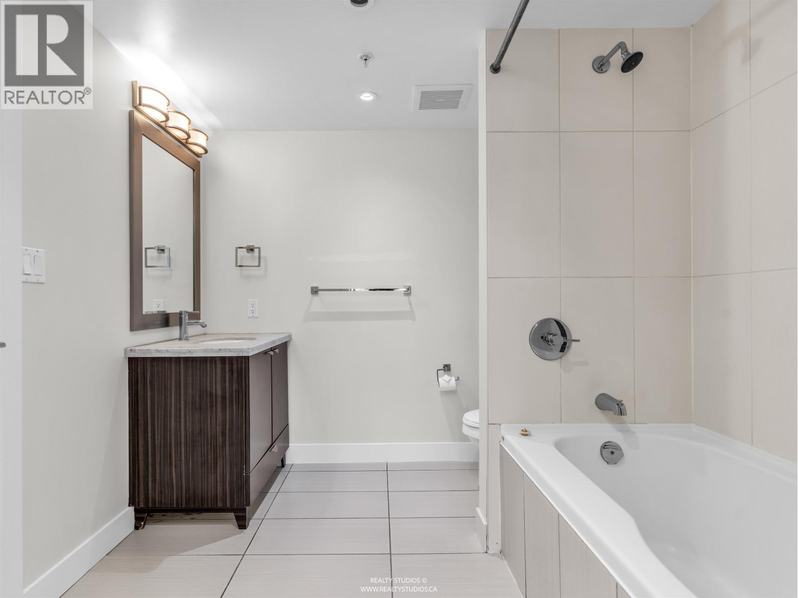 506 160 W 3rd Street, North Vancouver, British Columbia  V7M 0A9 - Photo 12 - R3103879