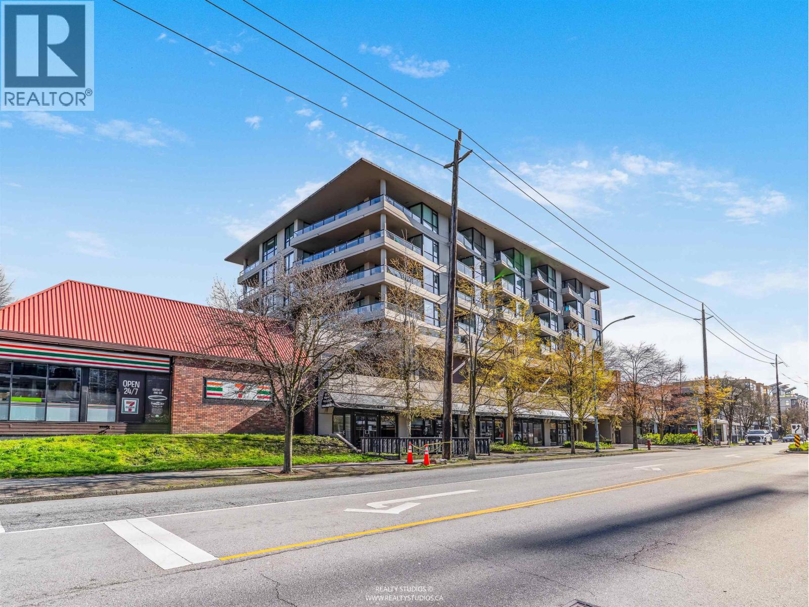 506 160 W 3rd Street, North Vancouver, British Columbia  V7M 0A9 - Photo 2 - R3103879