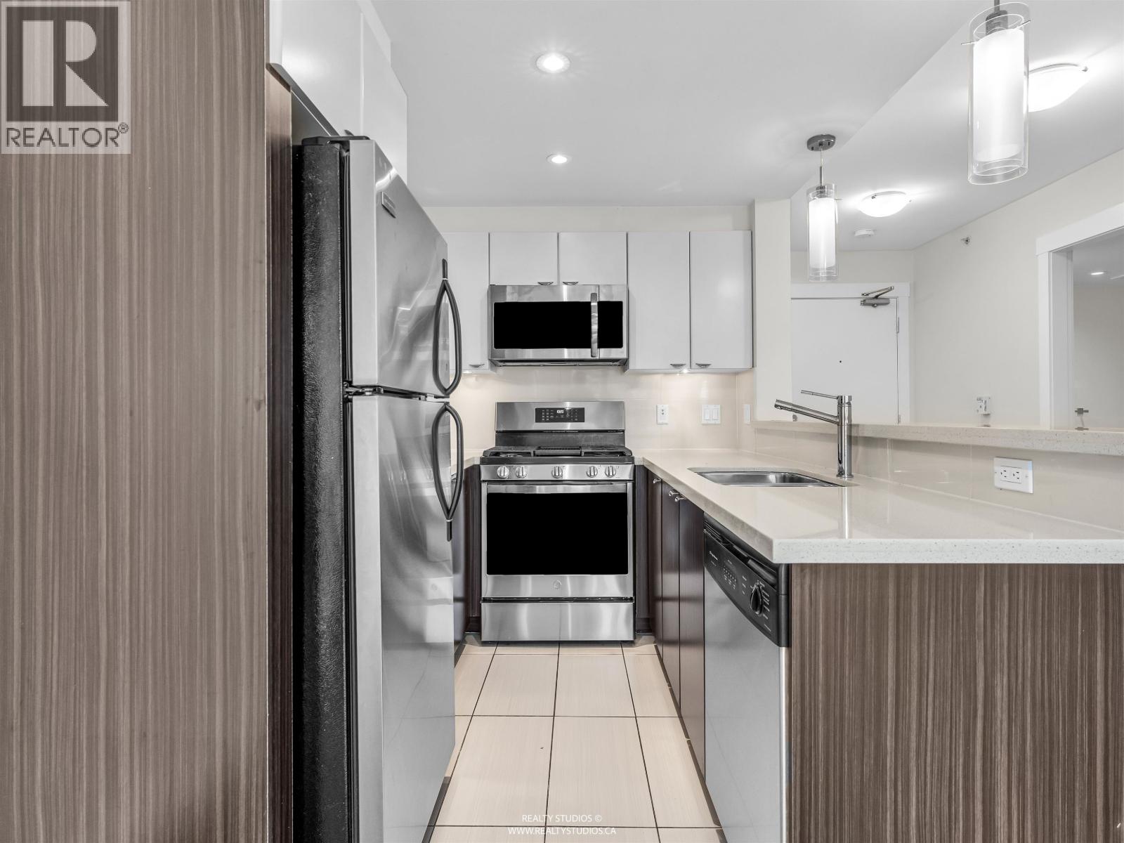 506 160 W 3rd Street, North Vancouver, British Columbia  V7M 0A9 - Photo 8 - R3103879