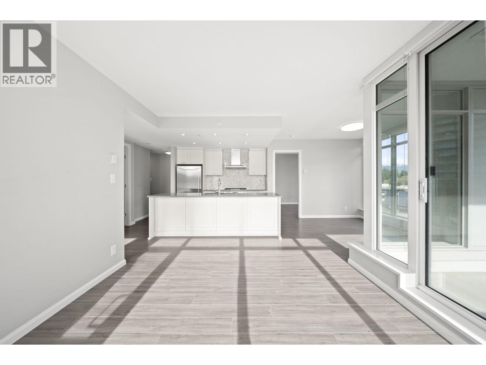 807 520 Como Lake Avenue, Coquitlam, British Columbia  V3J 0E8 - Photo 11 - R3103880