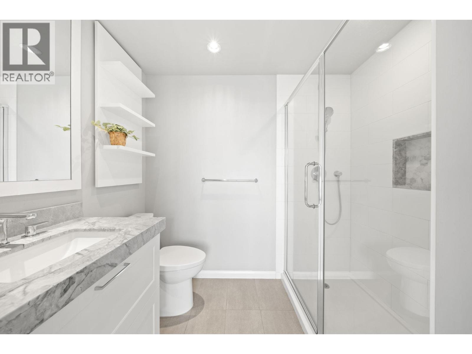 807 520 Como Lake Avenue, Coquitlam, British Columbia  V3J 0E8 - Photo 19 - R3103880