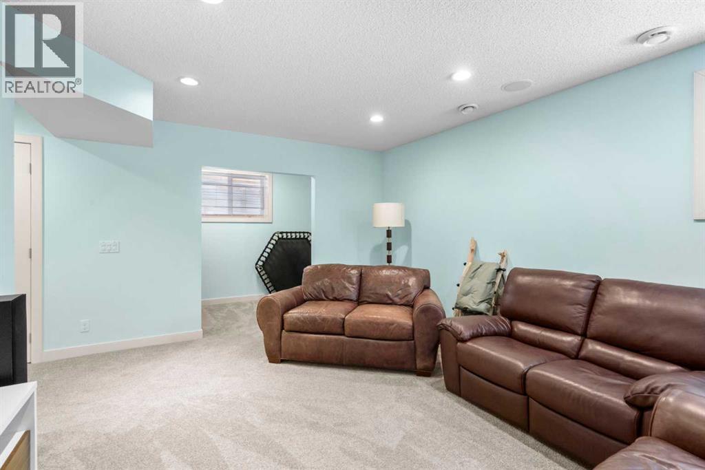 9 Sage Valley Park Nw, Calgary, Alberta  T3R 0C9 - Photo 37 - A2288892