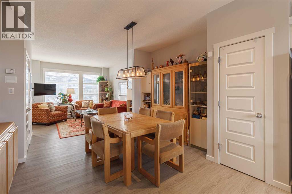 66 Wolf Hollow Park Se, Calgary, Alberta  T2X 4M6 - Photo 7 - A2294093