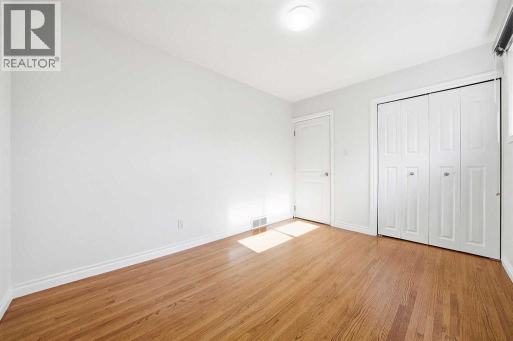 1447 Northmount Drive NW, Calgary, Alberta  T2L 0G7 - Photo 22 - A2295699