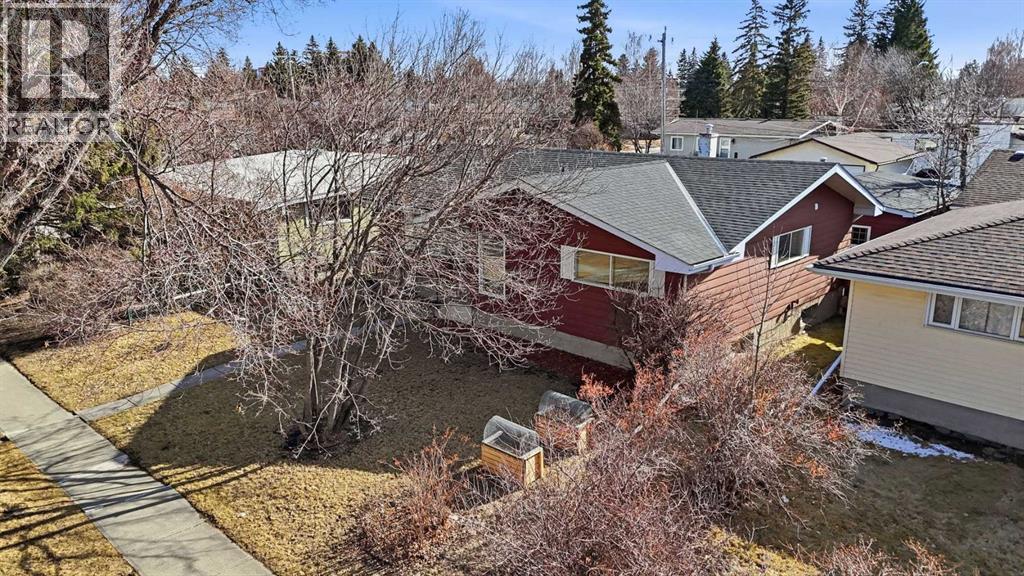 1447 Northmount Drive NW, Calgary, Alberta  T2L 0G7 - Photo 43 - A2295699