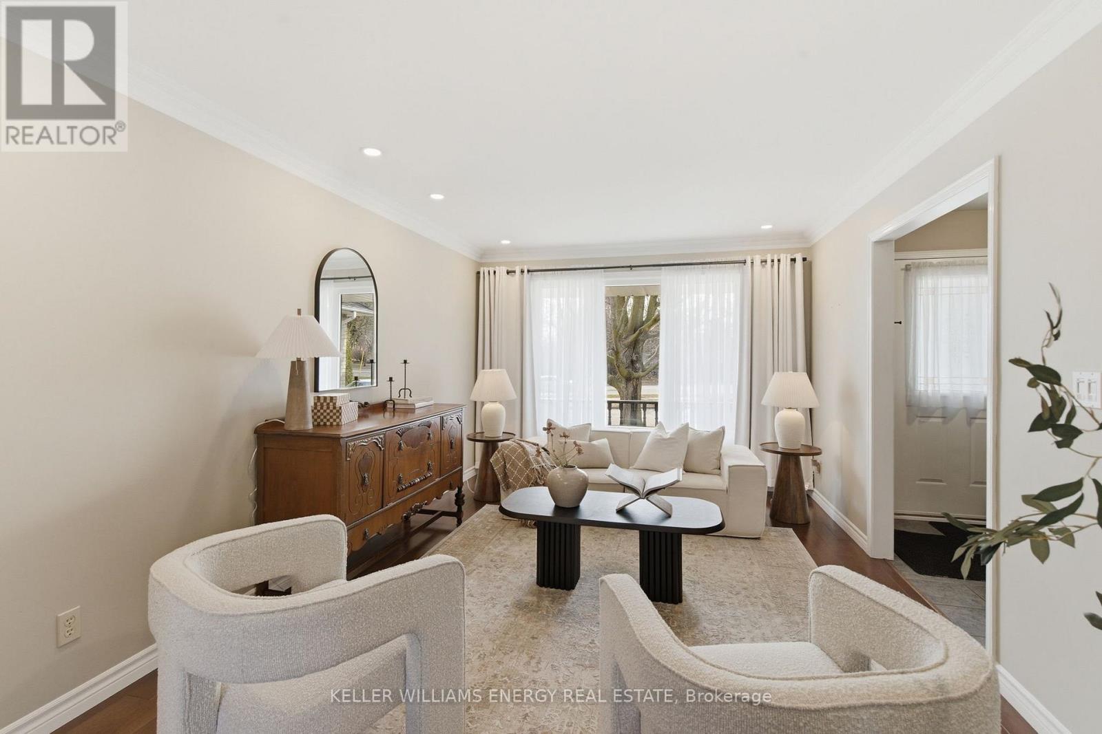 555 Peggoty Circle, Oshawa, Ontario  L1K 2C4 - Photo 7 - E12923352