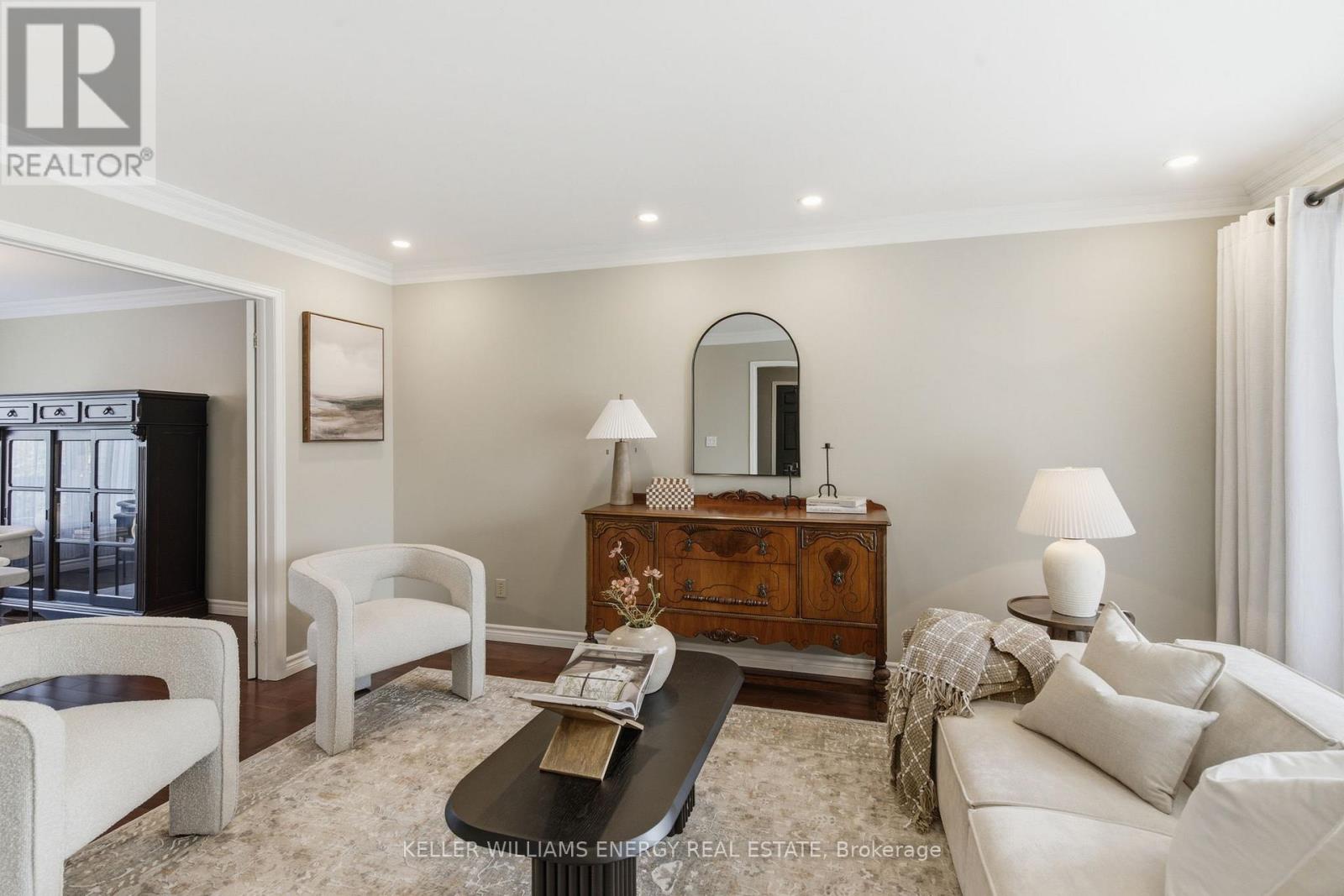 555 Peggoty Circle, Oshawa, Ontario  L1K 2C4 - Photo 8 - E12923352