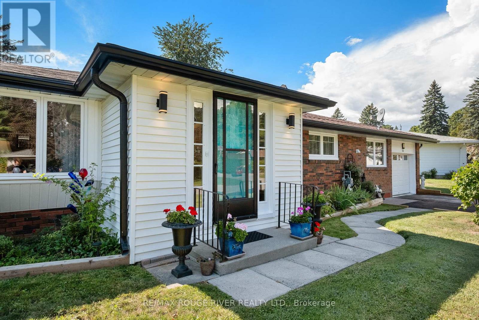 10 Cheer Drive, Brighton, Ontario  K0K 1H0 - Photo 2 - X12923348